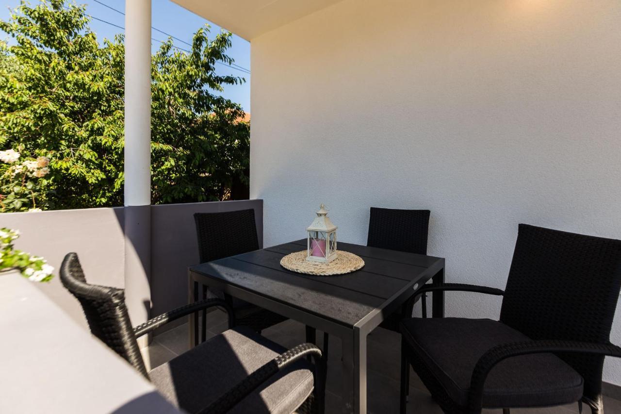 Petra Modern Apartment With Free Parking And Bbq Zadar Exteriér fotografie